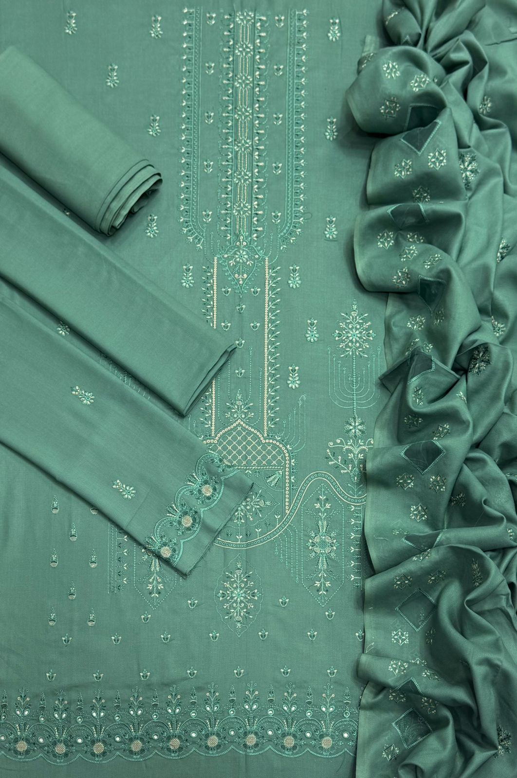 Bareeze | PREMIUM Winter Collection